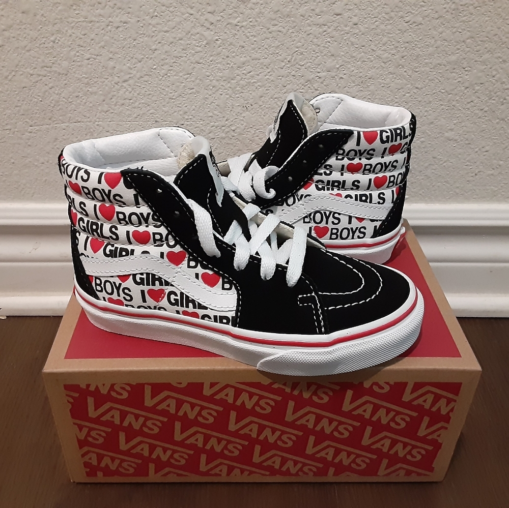 Vans - Picture 1 of 4